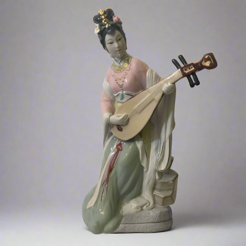 Hand-Painted Porcelain Lady Playing Pipa – Elegant Oriental Décor
